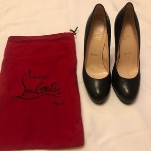 Black leather Christian Louboutin pumps